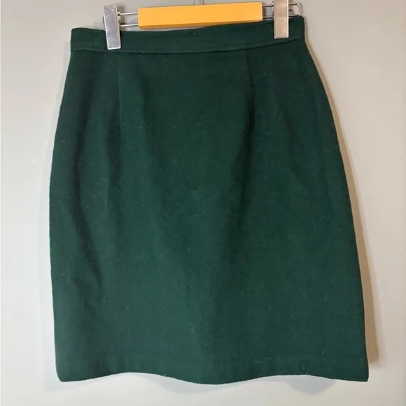 Daniel Hechter Wool Cashmere Skirt Green Size 8 Classic Minimalist - Picture 2 of 8